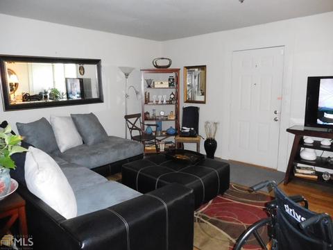 808 E Line St, Calhoun, GA 30701 photo 5