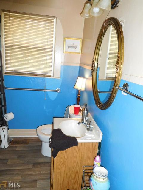 808 E Line St, Calhoun, GA 30701 photo 9