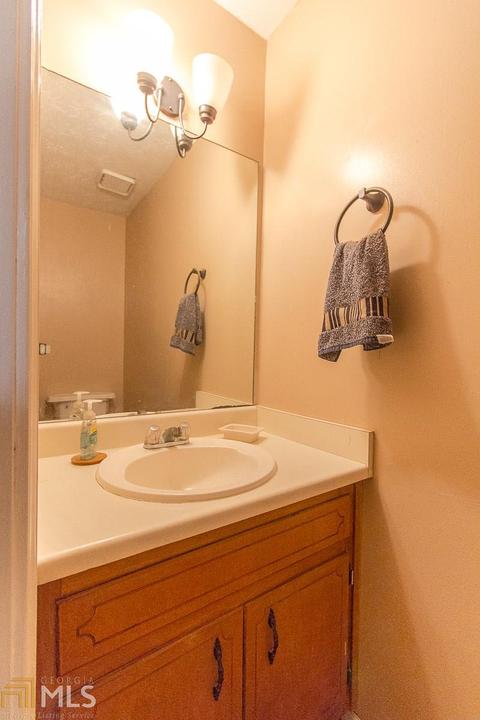 2011 Hutton Dr, Grayson, GA 30017 photo 15