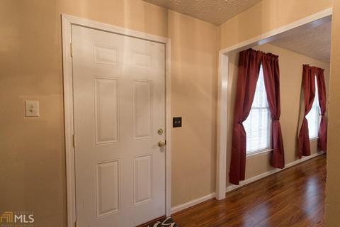 2011 Hutton Dr, Grayson, GA 30017 photo 4