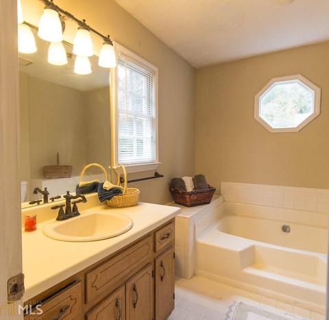 2011 Hutton Dr, Grayson, GA 30017 photo 23