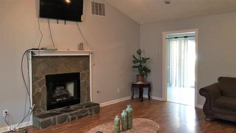 211 Greenleaf Dr, Hampton, GA 30228 photo 4