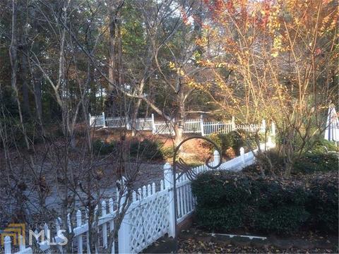 1663 Planters Row, Stone Mountain, GA 30087 photo 8