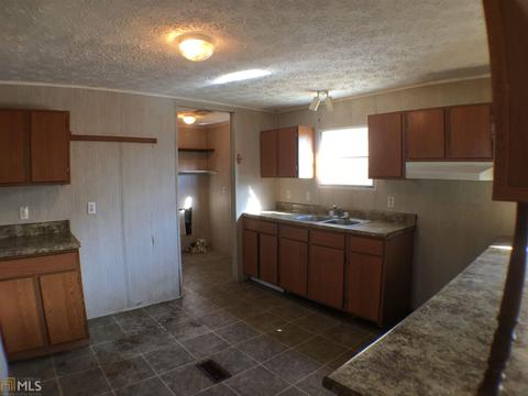 1638 N Hicks Rd, Toccoa, GA 30577 photo 2