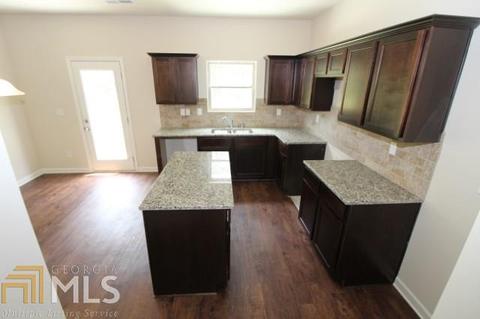 370 Silver Willow Walk, Covington, GA 30016 photo 5