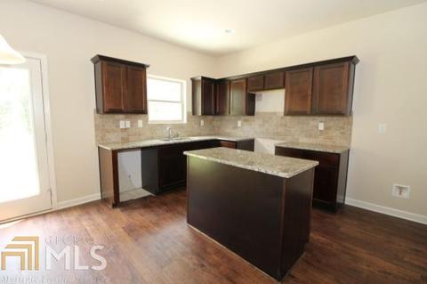 370 Silver Willow Walk, Covington, GA 30016 photo 2