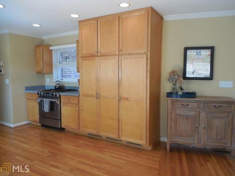 3827 Commander Dr, Chamblee, GA 30341 photo 5