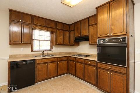 115 Orchard Rd, Rex, GA 30273 photo 10