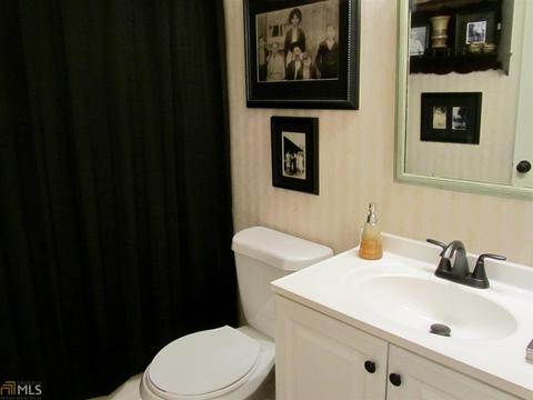 410 Sam Brown Blvd, Commerce, GA 30529 photo 20