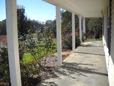 105 Maxwell Rd, Toccoa, GA 30577 photo 4