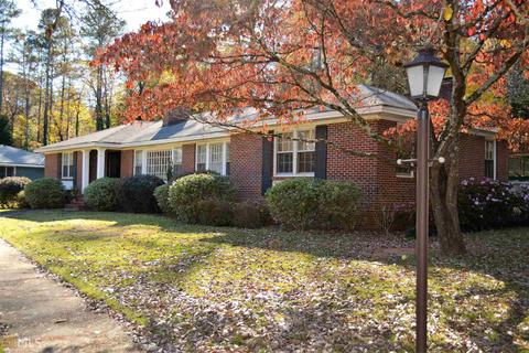 707 Piney Woods Dr, Lagrange, GA 30240 photo 2