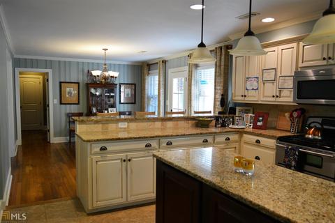 707 Piney Woods Dr, Lagrange, GA 30240 photo 9