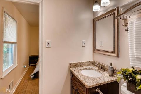 2596 Mural Dr, Chamblee, GA 30341 photo 9