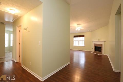 219 Sandstone Dr, Hampton, GA 30228 photo 5