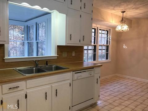210 Lakeside Dr, Covington, GA 30016 photo 7