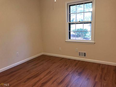 210 Lakeside Dr, Covington, GA 30016 photo 9