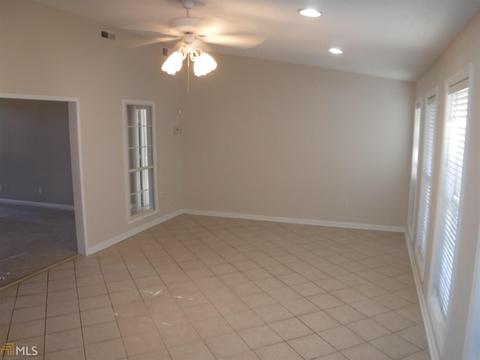 201 Water Oaks Ct, Hampton, GA 30228 photo 7