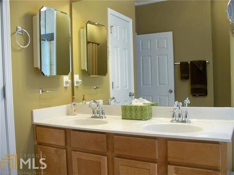 680 Moonlight Way, Suwanee, GA 30024 photo 16