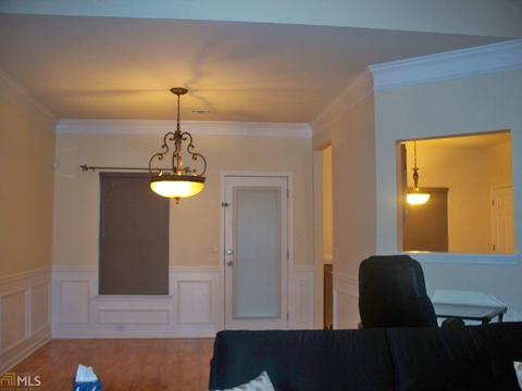 680 Moonlight Way, Suwanee, GA 30024 photo 4