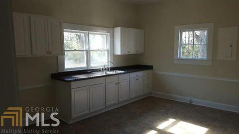 23 E Wright St, Winder, GA 30680 photo 17