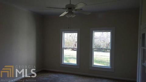 23 E Wright St, Winder, GA 30680 photo 14