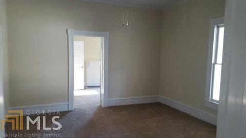 23 E Wright St, Winder, GA 30680 photo 9