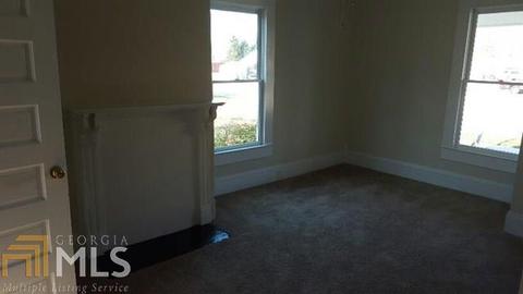 23 E Wright St, Winder, GA 30680 photo 6