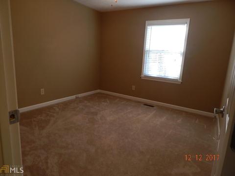 209 Lake Forest Dr, Lagrange, GA 30240 photo 13