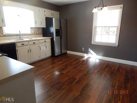209 Lake Forest Dr, Lagrange, GA 30240 photo 4