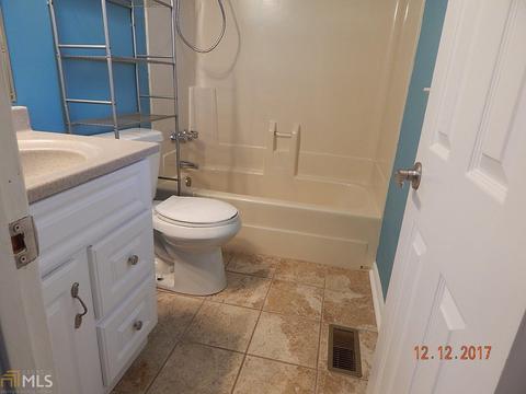 209 Lake Forest Dr, Lagrange, GA 30240 photo 16