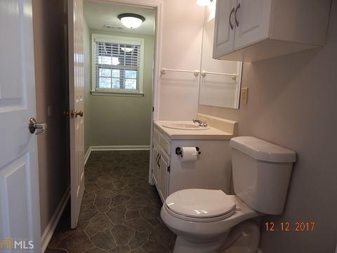 209 Lake Forest Dr, Lagrange, GA 30240 photo 15