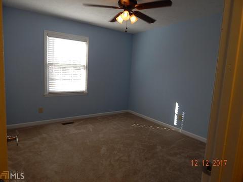 209 Lake Forest Dr, Lagrange, GA 30240 photo 12