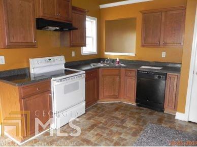10 Shenandoah Pt, Covington, GA 30016 photo 3