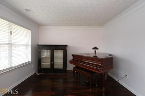 360 Thompson Ct, Hampton, GA 30228 photo 5