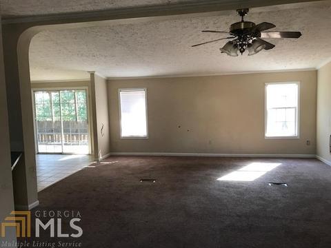 304 Edgewater Dr, Byron, GA 31008 photo 2