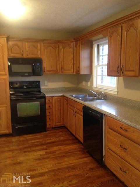 294 Hickory Cir, Toccoa, GA 30577 photo 10