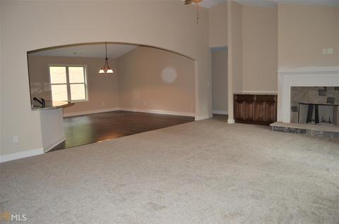 1138 Oconee Ln, Commerce, GA 30529 photo 4