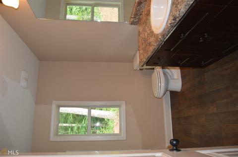 1138 Oconee Ln, Commerce, GA 30529 photo 10