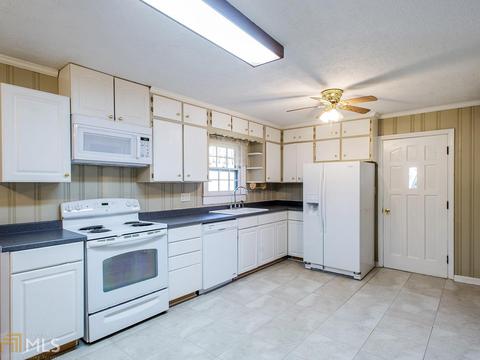 11 North Ave, Hampton, GA 30228 photo 4
