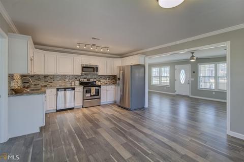 72 Circle Dr, Winder, GA 30680 photo 11