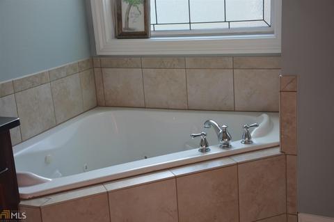 415 Causeway Ct, Suwanee, GA 30024 photo 16