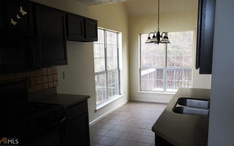 641 Fieldcrest Dr, Mcdonough, GA 30253 photo 4