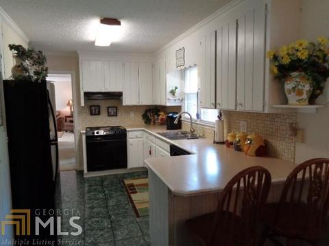 216 Heindel, Baldwin, GA 30511 photo 5