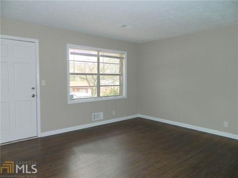1529 Colony E, Stone Mountain, GA 30083 photo 3