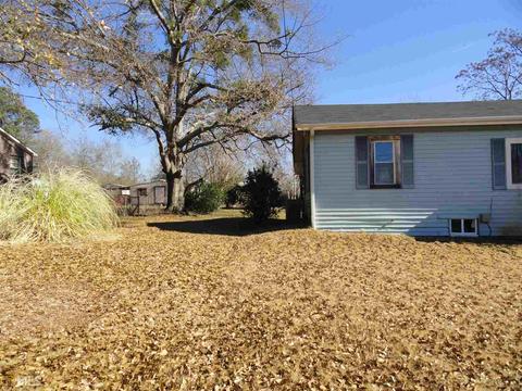 24 Glenda Dr, Lagrange, GA 30240 photo 3