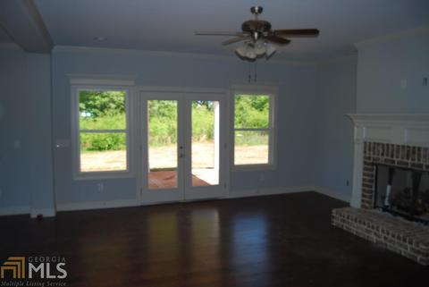 77 Jackson Dr, Forsyth, GA 31029 photo 3