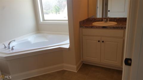 324 Thoroughbred, Monroe, GA 30655 photo 6