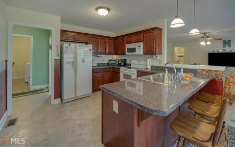 202 Mayes Rd, Toccoa, GA 30577 photo 11