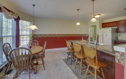 202 Mayes Rd, Toccoa, GA 30577 photo 9