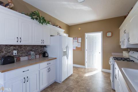 59 Redfox Trl, Euharlee, GA 30145 photo 8
